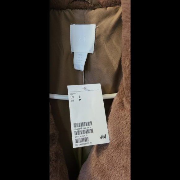 NWT H&M FAUX FUR COAT SIZE SMALL - Picture 7 of 11